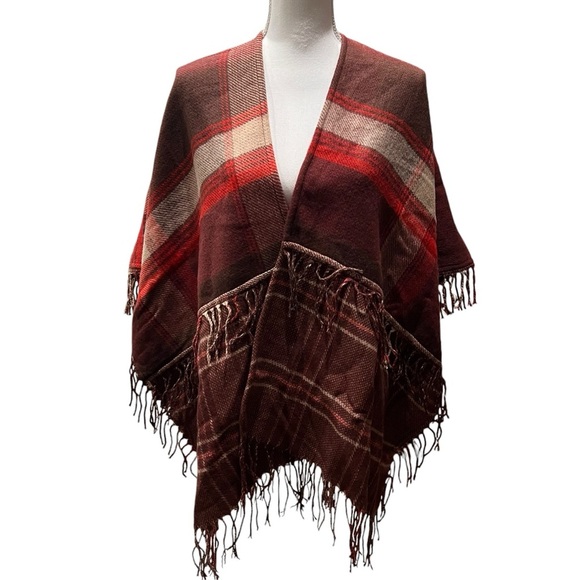Steve Madden Tartan Ruana with Fringe Poncho Cape One Size Equestrian Western - Picture 1 of 10